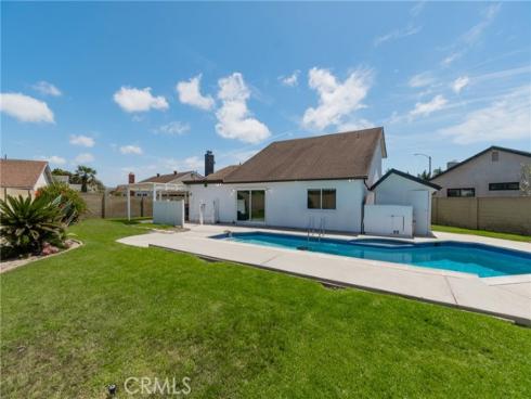 5511 Kern Dr , Huntington Beach, CA