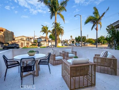 505  17th   Street, Huntington Beach, CA
