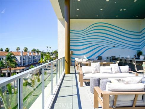 414  Main  400 , Huntington Beach, CA