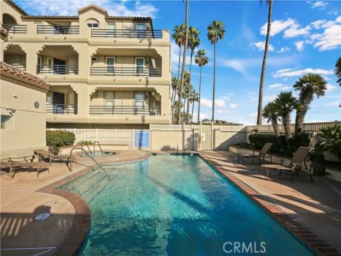 4165  Warner  202  Avenue, Huntington Beach, CA