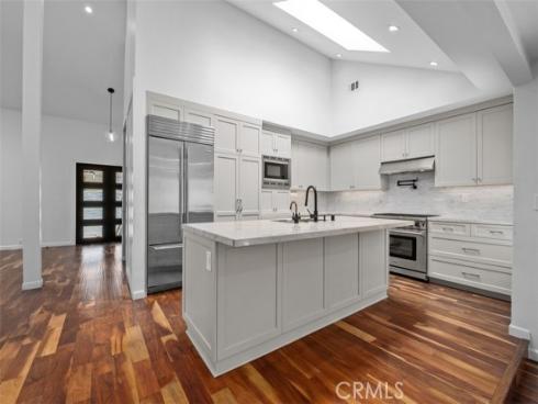 3962  Mistral  , Huntington Beach, CA