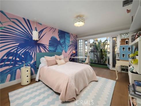 3242  Falkland  , Huntington Beach, CA