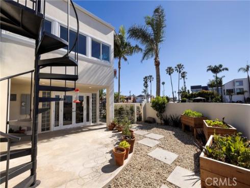 3242  Falkland  , Huntington Beach, CA