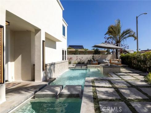 3242  Falkland  , Huntington Beach, CA