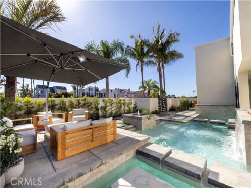 3242  Falkland  , Huntington Beach, CA