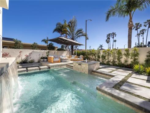 3242  Falkland  , Huntington Beach, CA