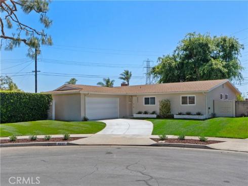8662  Royer   Circle, Huntington Beach, CA