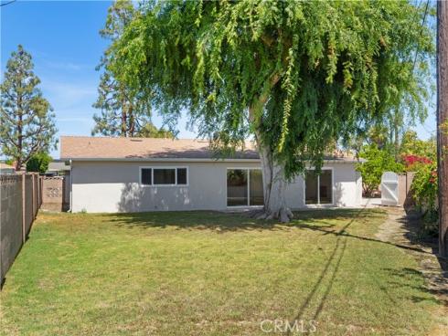 8662  Royer   Circle, Huntington Beach, CA