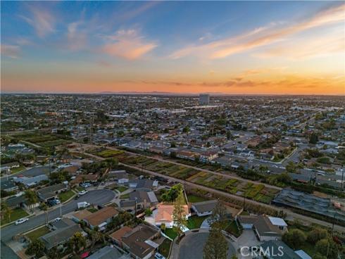 8662  Royer   Circle, Huntington Beach, CA