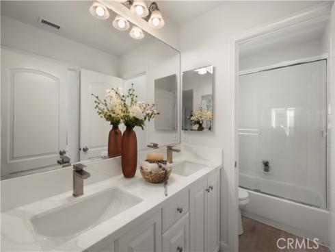 526 12th St , Huntington Beach, CA
