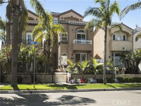 526 12th St , Huntington Beach, CA