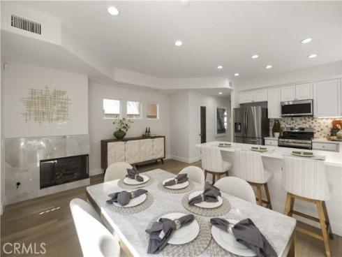 526 12th St , Huntington Beach, CA