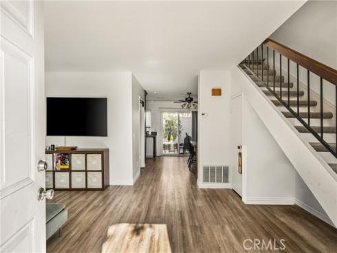 19752  Bromley  9  Lane, Huntington Beach, CA
