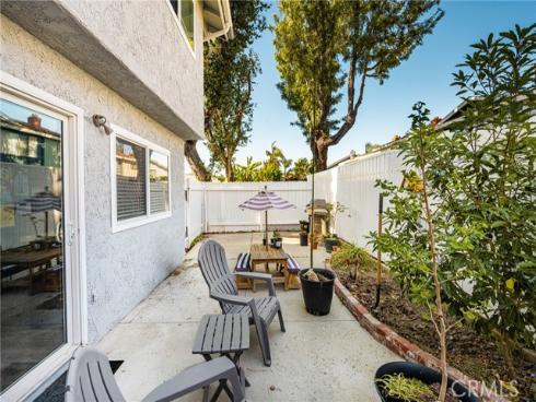 19752  Bromley  9  Lane, Huntington Beach, CA