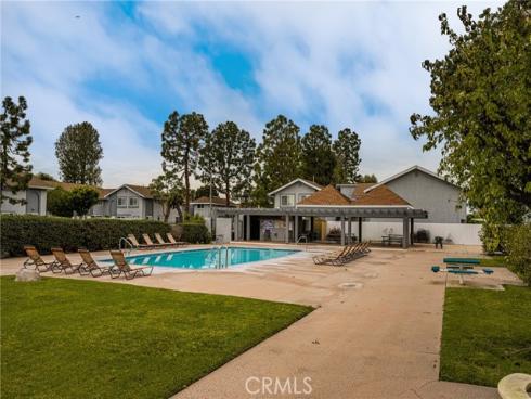 19752  Bromley  9  Lane, Huntington Beach, CA