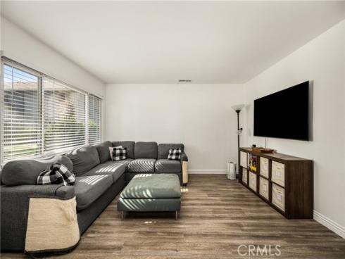 19752  Bromley  9  Lane, Huntington Beach, CA