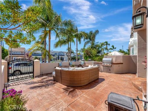515  20th   Street, Huntington Beach, CA