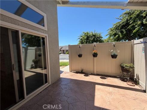 8645 Butte 601E Circle, Huntington Beach, CA