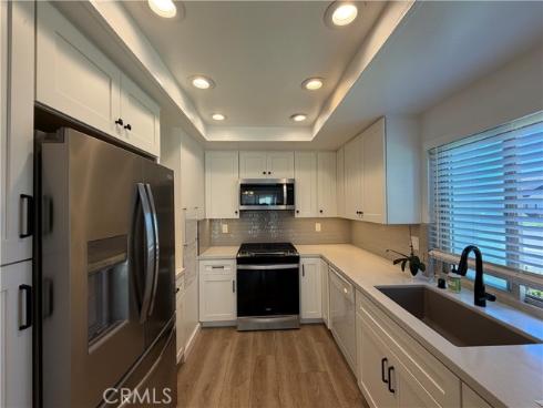 8645 Butte 601E Circle, Huntington Beach, CA