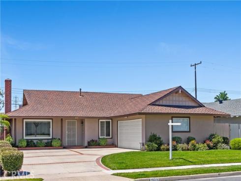15311 Rushmoor , Huntington Beach, CA