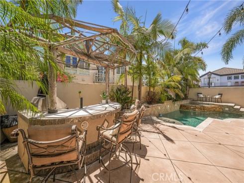 19076 Stonehurst , Huntington Beach, CA