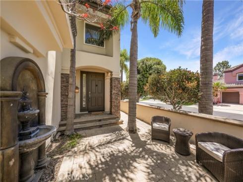 19076 Stonehurst , Huntington Beach, CA