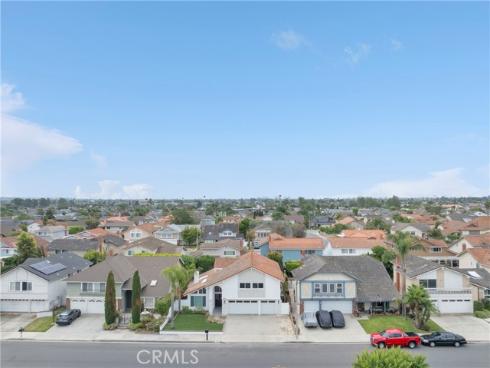 8792 Baywood Drive, Huntington Beach, CA