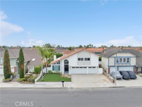 8792 Baywood Drive, Huntington Beach, CA