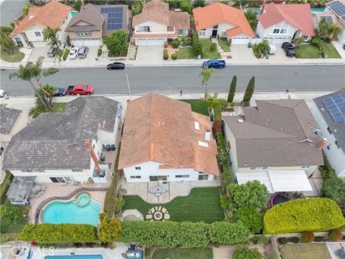 8792 Baywood Drive, Huntington Beach, CA