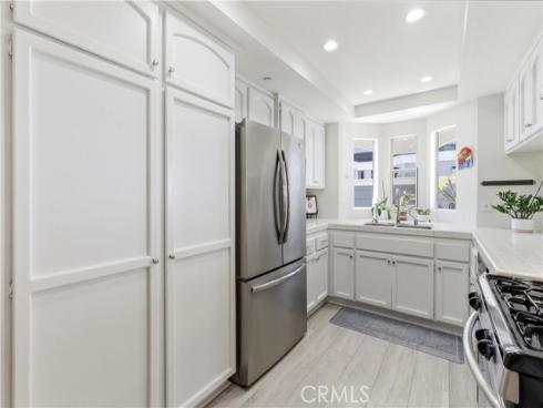 19116 Queensport E Lane, Huntington Beach, CA