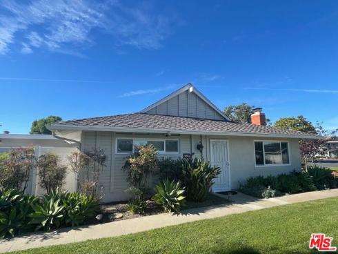 16962  Agate   Circle, Huntington Beach, CA