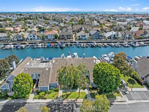 3516  Windspun  , Huntington Beach, CA