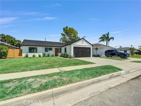 14492 Spa Drive, Huntington Beach, CA