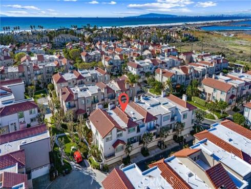 19295 Wingedfoot Circle, Huntington Beach, CA