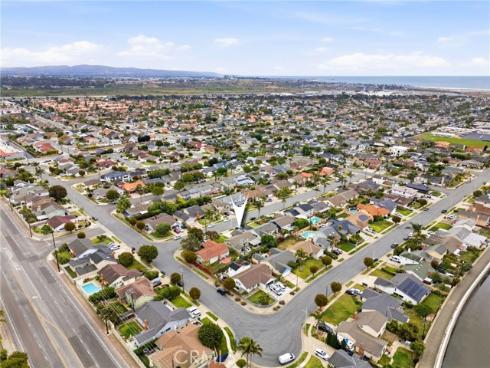 21551 Kanakoa Lane, Huntington Beach, CA