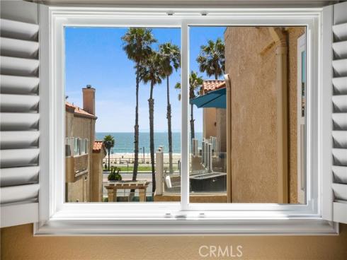2000 Pacific Coast Hwy 308 , Huntington Beach, CA