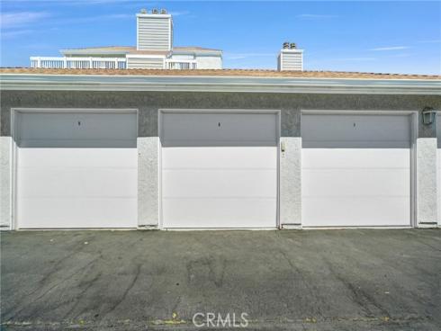4682 Warner C304 Avenue, Huntington Beach, CA