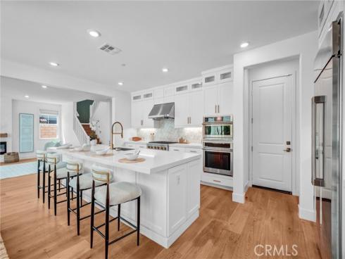 9602 Daybreak Drive, Huntington Beach, CA
