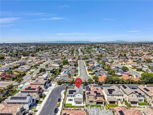 9602 Daybreak Drive, Huntington Beach, CA