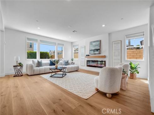 9602 Daybreak Drive, Huntington Beach, CA