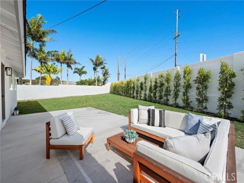 9202  Aloha   Drive, Huntington Beach, CA