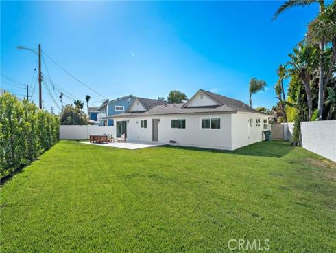 9202  Aloha   Drive, Huntington Beach, CA