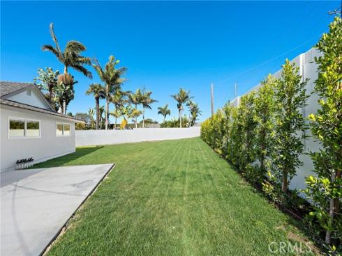 9202  Aloha   Drive, Huntington Beach, CA