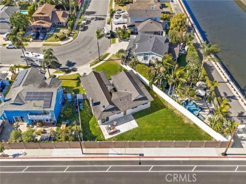 9202  Aloha   Drive, Huntington Beach, CA
