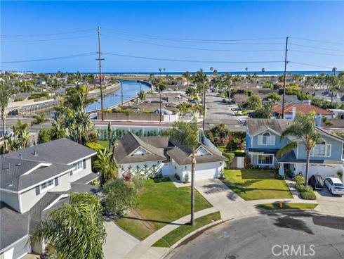 9202  Aloha   Drive, Huntington Beach, CA