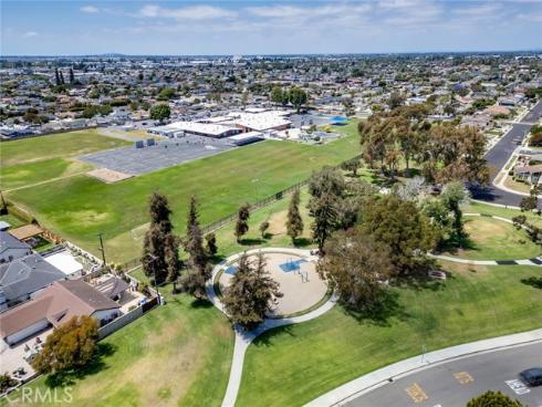 16381 Lakemont , Huntington Beach, CA