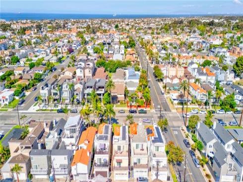 816 Delaware Street, Huntington Beach, CA