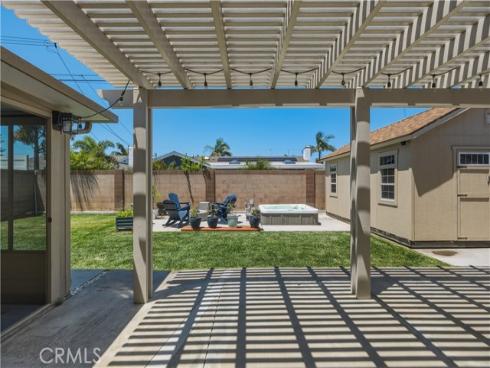 16301 Golden Gate Lane, Huntington Beach, CA