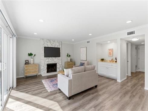6862 Defiance Drive, Huntington Beach, CA