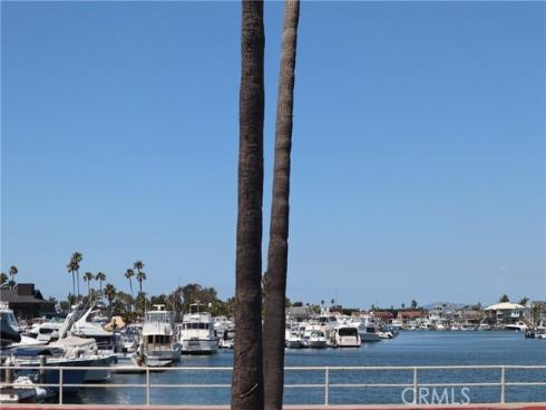 17132  Edgewater Lane  , Huntington Beach, CA